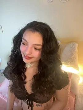 Snapshot of AriaHeavenss chatting on September 2025 12:23:02 AM AriaHeavenss online show from September 2025 12:23:02 AM