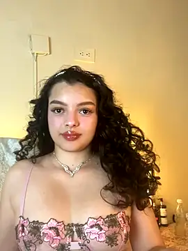 Snapshot of AriaHeavenss chatting on October 2025 12:22:02 AM AriaHeavenss online show from October 2025 12:22:02 AM
