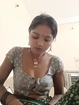 Snapshot of Harini_Gautam chatting on July 2026 07:43:01 AM Harini Gautam online show from July 2026 07:43:01 AM