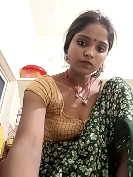 Snapshot of Harini_Gautam chatting on July 2026 09:18:01 AM Harini Gautam online show from July 2026 09:18:01 AM