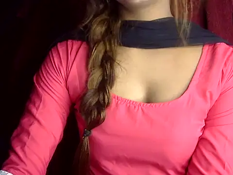 Snapshot of heartless_Queen chatting on September 2025 05:20:01 AM heartless Queen online show from September 2025 05:20:01 AM