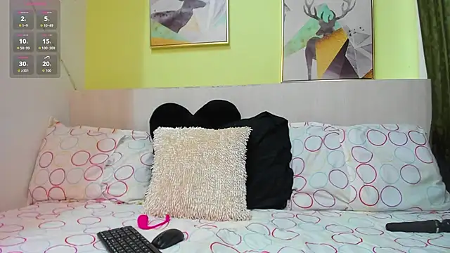 AtheneaArbelaez  online show from November 2025 01:51:01 PM