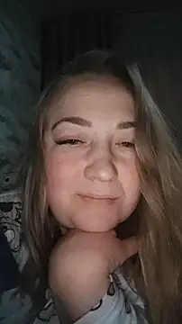 Snapshot of Kiss_Eva chatting on January 2025 10:12:01 PM Kiss Eva online show from January 2025 10:12:01 PM