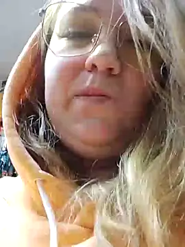 Snapshot of Kiss_Eva chatting on January 2025 08:23:02 AM Kiss Eva online show from January 2025 08:23:02 AM