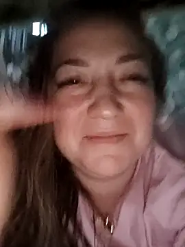 Kiss Eva online show from December 2025 09:22:01 PM