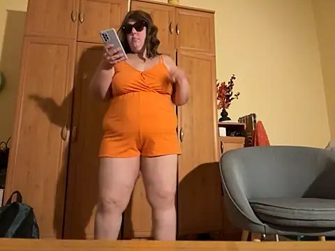 Snapshot of CherryLace04 chatting on September 2025 07:39:01 PM CherryLace04 online show from September 2025 07:39:01 PM