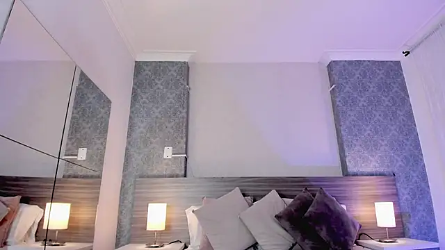 MiilaBlake online show from November 2025 08:08:02 PM