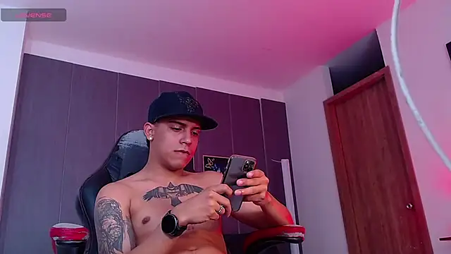 david santos16 online show from October 2025 04:09:01 AM