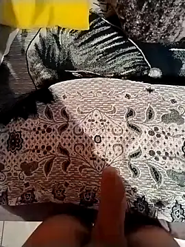 KingMaxiZ online show from February 2026 05:04:01 AM