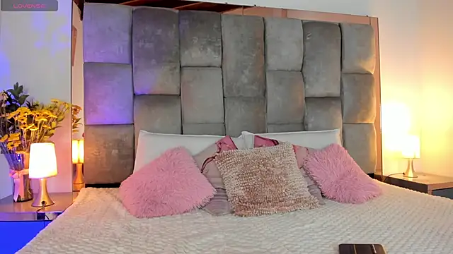 sara madrid online show from October 2025 12:17:02 PM