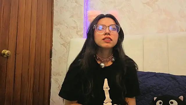 VioletxBloom online show from November 2025 05:17:01 AM