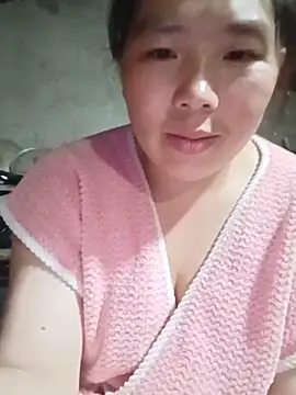 Snapshot of quynhkoolbae chatting on June 2026 01:33:01 PM quynhkoolbae online show from June 2026 01:33:01 PM