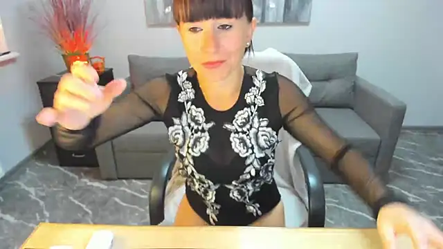 Snapshot of Betty_Jone chatting on September 2025 05:31:01 AM Betty Jone online show from September 2025 05:31:01 AM