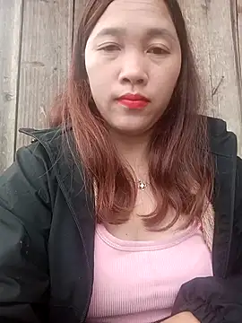 miumiu 00 online show from November 2025 02:32:01 AM