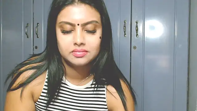 Indian GlowingMiax online show from October 2025 07:01:02 PM