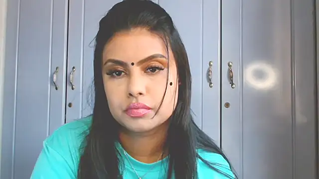Indian GlowingMiax online show from October 2025 12:06:01 PM