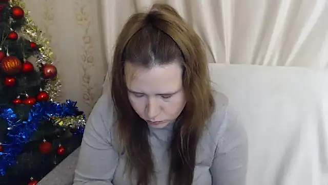 Snapshot of AdelinaLawson chatting on January 2025 02:14:01 PM AdelinaLawson online show from January 2025 02:14:01 PM