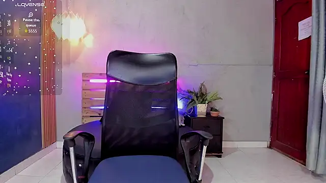 Snapshot of Daiisy_kiss chatting on November 2025 07:24:01 PM Daiisy kiss online show from November 2025 07:24:01 PM