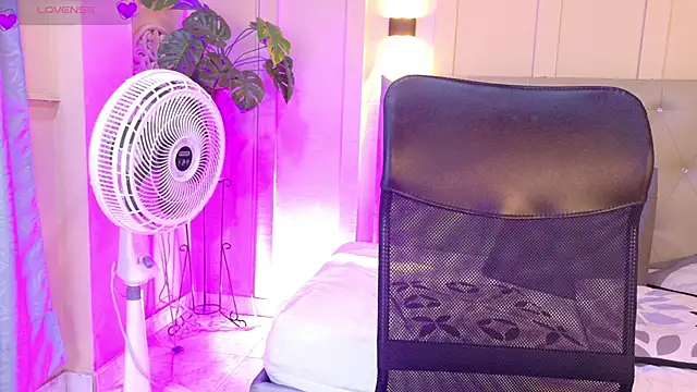 Daiisy kiss online show from January 2026 11:58:01 AM