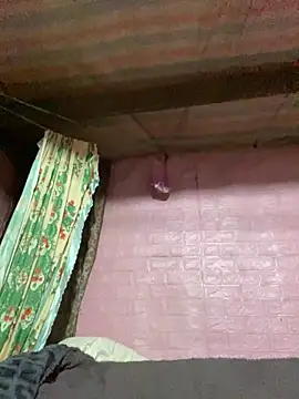 milo bae online show from December 2025 02:20:01 AM