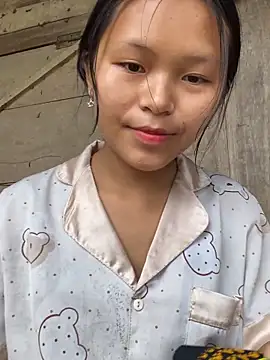 milo bae online show from April 2026 03:09:02 AM