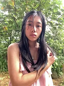 EmLy02 online show from October 2025 02:37:02 AM