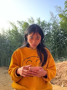 EmLy02 online show from January 2026 12:36:01 AM