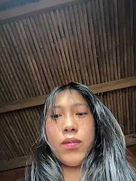 EmLy02 online show from April 2026 02:53:02 AM