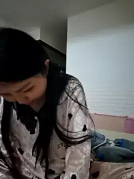 lingling5200 online show from April 2026 02:56:01 PM