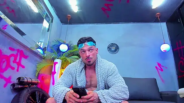 Snapshot of dennis_cox1 chatting on September 2025 12:22:02 AM dennis cox1 online show from September 2025 12:22:02 AM