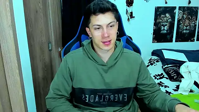 javiersexymann online show from February 2025 11:41:02 PM