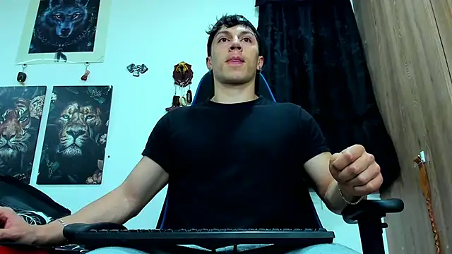 javiersexymann online show from March 2025 07:06:02 PM