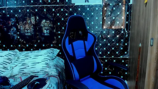 javiersexymann online show from February 2026 05:30:01 PM