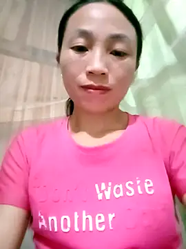 Snapshot of lucybaby00 chatting on October 2025 02:17:02 PM lucybaby00 online show from October 2025 02:17:02 PM