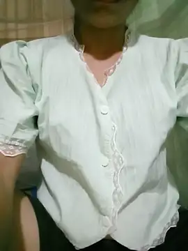 lucybaby00 online show from June 2026 10:14:01 PM
