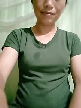 lucybaby00 online show from June 2026 09:39:01 PM