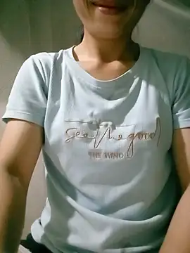 lucybaby00 online show from July 2026 10:59:02 PM