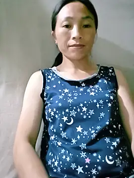lucybaby00 online show from July 2026 02:35:02 PM