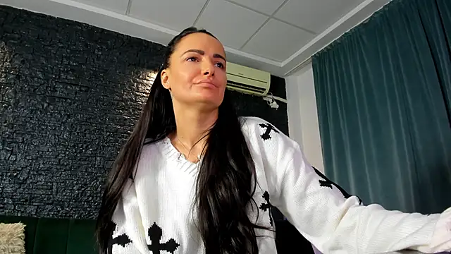 AnneSins online show from October 2025 06:34:01 PM