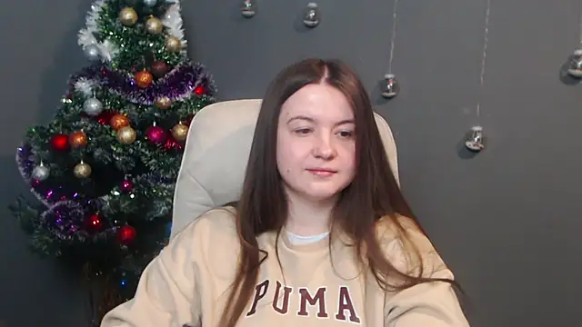 MavkaCute online show from December 2025 07:20:01 PM