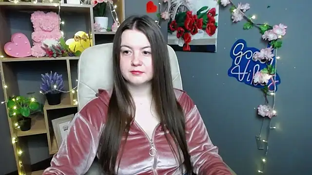 MavkaCute online show from May 2026 06:14:01 PM