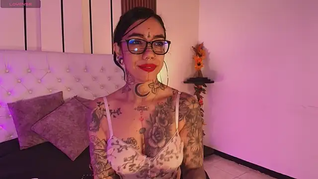 ViolettaAlemida online show from January 2026 01:13:02 PM