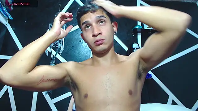 Angel latinboy online show from October 2025 11:27:01 PM