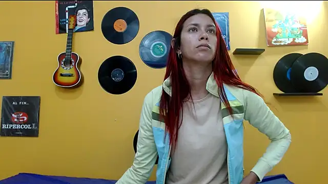 skinnyverus18 online show from December 2025 07:48:02 AM