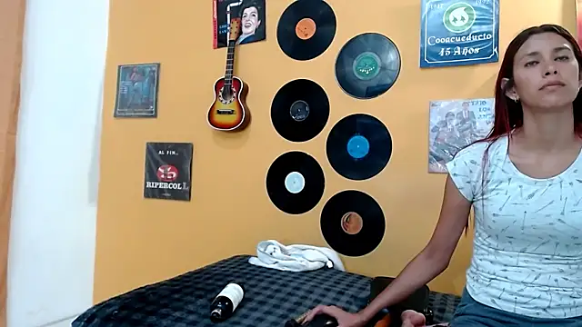 skinnyverus18 online show from March 2026 07:31:01 PM