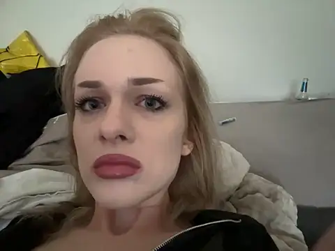 Snapshot of DaryaDoll chatting on February 2026 11:58:01 AM DaryaDoll online show from February 2026 11:58:01 AM