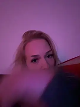 Snapshot of DaryaDoll chatting on February 2026 10:39:01 PM DaryaDoll online show from February 2026 10:39:01 PM