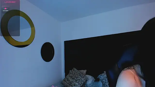 SaraWagner  online show from October 2025 01:37:02 AM