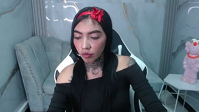 Ashley Blum v online show from September 2025 08:02:01 PM