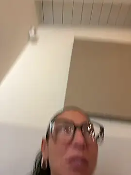 Snapshot of eddivad6974 chatting on September 2025 06:51:02 PM eddivad6974 online show from September 2025 06:51:02 PM